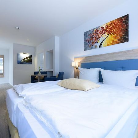 Hotel Boddenhus Garni 징스트 외부 사진
