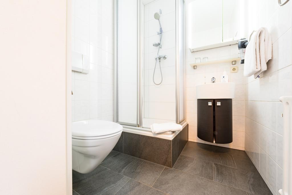 Hotel Boddenhus Garni 징스트 외부 사진
