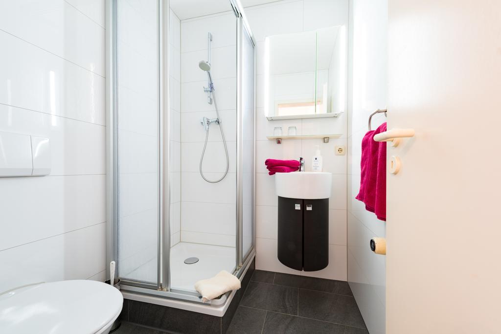 Hotel Boddenhus Garni 징스트 외부 사진