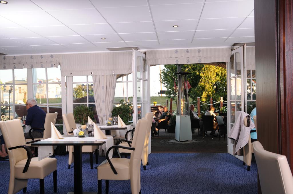 Hotel Boddenhus Garni 징스트 외부 사진